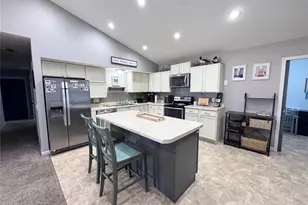 17 S 14th St, Bowling Green, MO 63334 - Photo 2