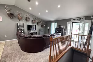 17 S 14th St, Bowling Green, MO 63334 - Photo 4