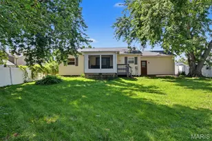 719 Waterfall Dr, Florissant, MO 63034 - Photo 8