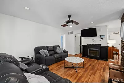 719 Waterfall Drive, Florissant, MO 63034 - Photo 14