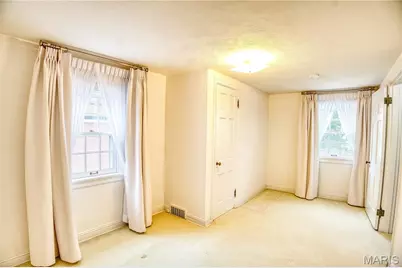 9402 Pine Avenue, Brentwood, MO 63144 - Photo 30
