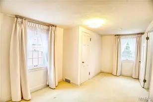 9402 Pine Ave, Brentwood, MO 63144 - Photo 30