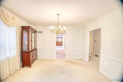 9402 Pine Avenue, Brentwood, MO 63144 - Photo 10