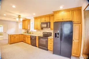 9402 Pine Ave, Brentwood, MO 63144 - Photo 20