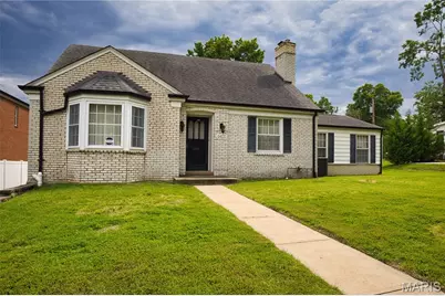 9402 Pine Avenue, Brentwood, MO 63144 - Photo 2