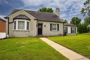 9402 Pine Ave, Brentwood, MO 63144 - Photo 2