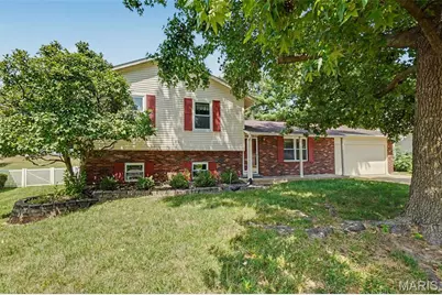 2215 Graystone Drive, Saint Charles, MO 63303 - Photo 4