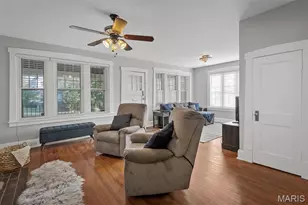 7370 Carleton Ave, University City, MO 63130 - Photo 18