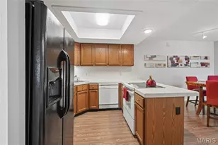 1436 Heritage Landing, Saint Charles, MO 63303 - Photo 8