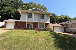 537 Treetop Village, Unincorporated, MO 63021 - Photo 2