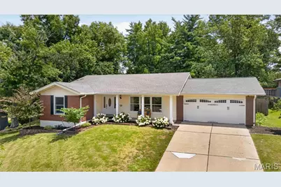 704 Clayworth Drive, Ballwin, MO 63011 - Photo 4