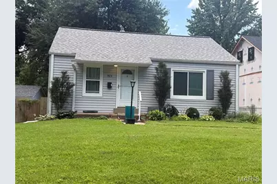 923 Tompkins Street, Saint Charles, MO 63301 - Photo 2