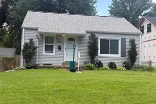 923 Tompkins St, Saint Charles, MO 63301 - Photo 2