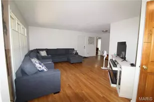 2830 Springridge Dr, Saint Louis, MO 63129 - Photo 4
