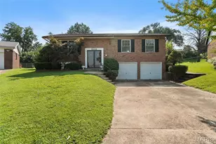 10300 Parkman Dr, Saint Louis, MO 63123 - Photo 2