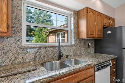 10300 Parkman Drive, Saint Louis, MO 63123 - Photo 12