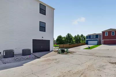 192 Canal Cottage Alley, Saint Charles, MO 63301 - Photo 38