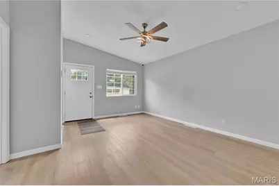 11209 Saint Shawn Lane, Saint Ann, MO 63074 - Photo 6
