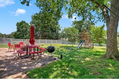 9828 Whitcomb Lane, Affton, MO 63123 - Photo 26