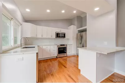 1937 Rule Avenue, Maryland Heights, MO 63043 - Photo 10