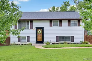 532 Golden Valley Dr, Saint Louis, MO 63129 - Photo 2