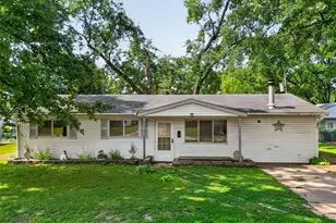 1230 Flicker Dr, Florissant, MO 63031 - Photo 2