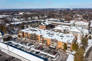 950 E Rue De La Banque, Creve Coeur, MO 63141 - Photo 14