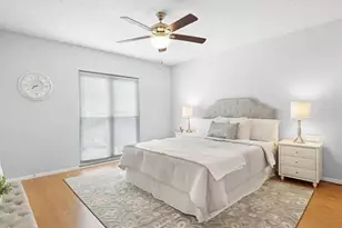 10451 Corbeil Dr, Creve Coeur, MO 63146 - Photo 12