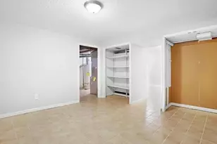 10451 Corbeil Dr, Creve Coeur, MO 63146 - Photo 18