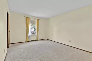 3566 Crowndun Dr, Saint Louis, MO 63129 - Photo 18