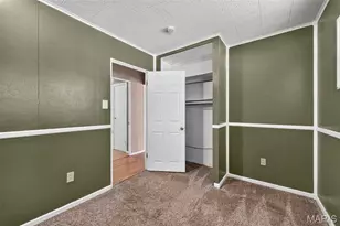 10917 Larkspur Dr, Unincorporated, MO 63123 - Photo 8