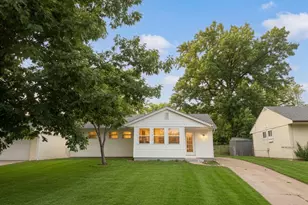 10917 Larkspur Dr, Unincorporated, MO 63123 - Photo 1