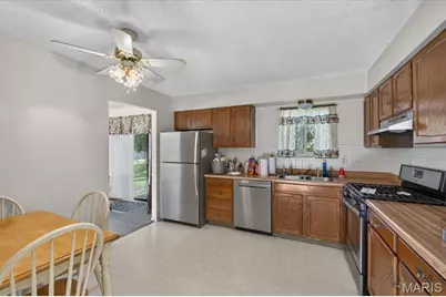 8543 Maylor Drive, Affton, MO 63123 - Photo 12