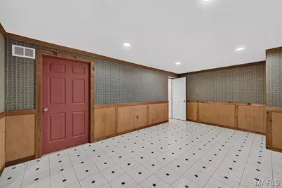 2485 Pheasant Run Drive, Maryland Heights, MO 63043 - Photo 30