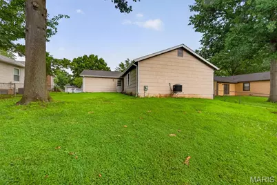 2485 Pheasant Run Drive, Maryland Heights, MO 63043 - Photo 46