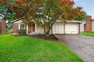 2485 Pheasant Run Dr, Maryland Heights, MO 63043 - Photo 1
