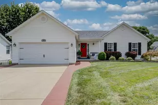 109 Emerald Isle Ln, Wentzville, MO 63385 - Photo 1