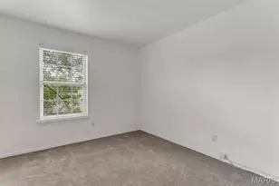 5353 N Kenrick Parke Dr, Saint Louis, MO 63119 - Photo 24