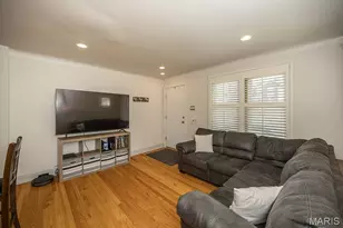 6742 Dolan Pl, Saint Louis, MO 63139 - Photo 8