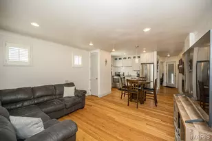 6742 Dolan Pl, Saint Louis, MO 63139 - Photo 6