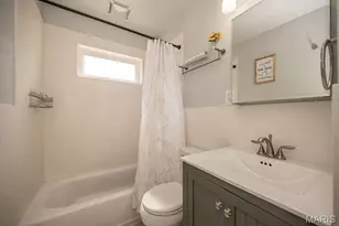 6742 Dolan Pl, Saint Louis, MO 63139 - Photo 20