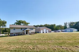 2100 Spielhagen Rd, Troy, MO 63379 - Photo 2