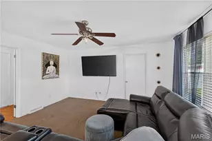 14010 Sunland Dr, Florissant, MO 63034 - Photo 8