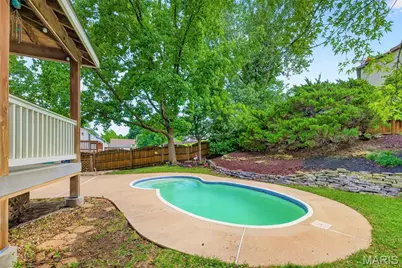 12115 Glenpark Drive, Maryland Heights, MO 63043 - Photo 46