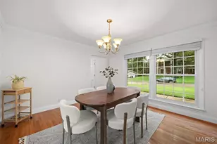 40 Ridgepoint Dr, Chesterfield, MO 63017 - Photo 6