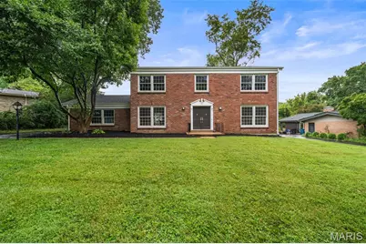 40 Ridge Point Drive, Chesterfield, MO 63017 - Photo 1