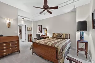 915 Olive St, Saint Louis, MO 63101 - Photo 30