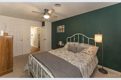 7104 Fernbrook Drive, Saint Louis, MO 63123 - Photo 16