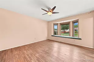 5288 Bloomfield Dr, Saint Louis, MO 63129 - Photo 14