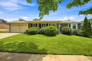 5288 Bloomfield Dr, Saint Louis, MO 63129 - Photo 1